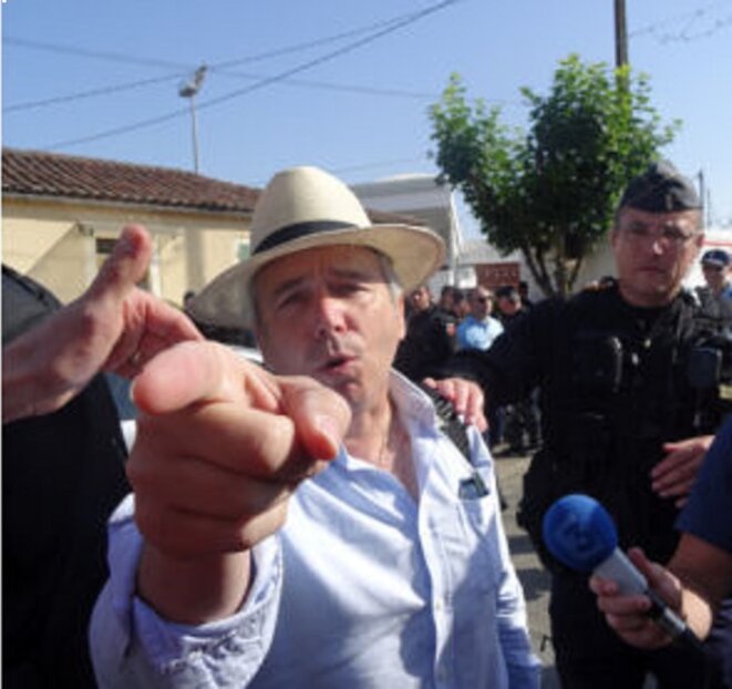 André Viard (Roger Lahana®) André Viard (Roger Lahana®)