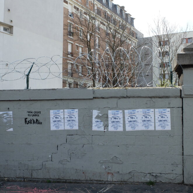 En guise d'hébergement, le centre de rétention...