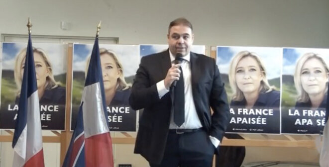 Axel Loustau, lors d'une réunion de la fédération FN des Hauts-de-Seine, le 12 mars 2016.