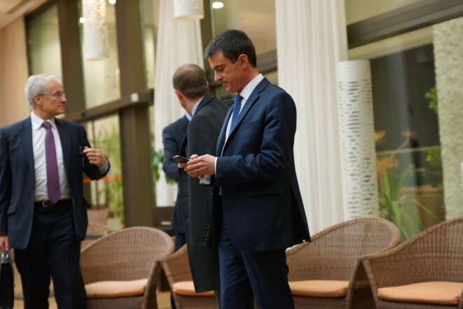 freddy-mulongo-manuel-valls-off-a-alger freddy-mulongo-manuel-valls-off-a-alger