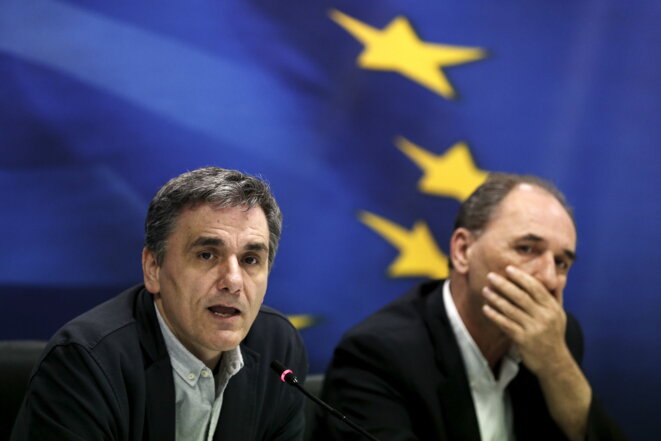 Les ministres grecs des finances et de l'économie, Euclide Tsakalotos et Yorgos Stathakis. © Reuters Les ministres grecs des finances et de l'économie, Euclide Tsakalotos et Yorgos Stathakis. © Reuters