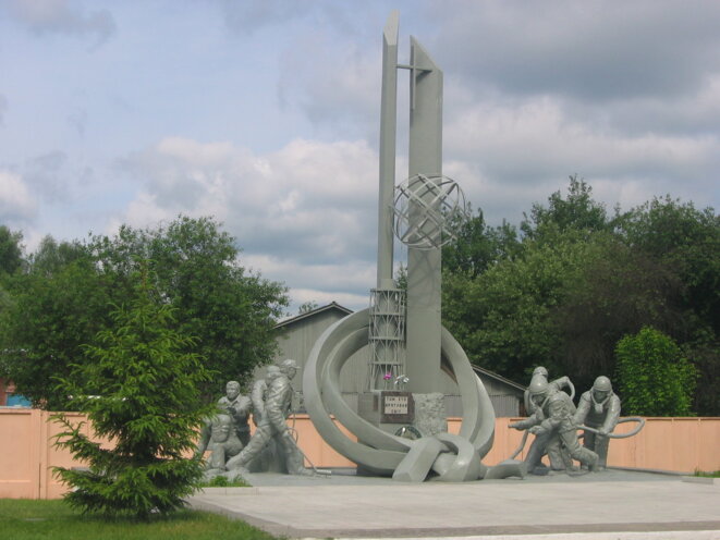 Le monument aux pompiers de Tchernobyl. © Galia Ackerman