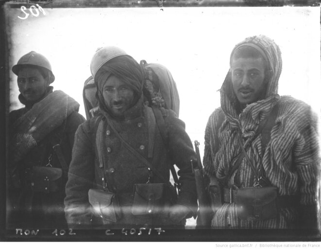 "Guerre de 1914: trois différents types de poilus". Photographie de presse de l'Agence Mondial, 1932. Source: www.gallica.bnf.fr "Guerre de 1914: trois différents types de poilus". Photographie de presse de l'Agence Mondial, 1932. Source: www.gallica.bnf.fr