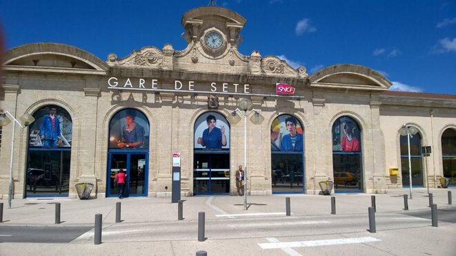 La France VUE D’ICI entre en gares
