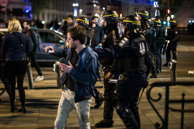 Place de la République, le soir du 1er mai © Jérôme Chobeaux