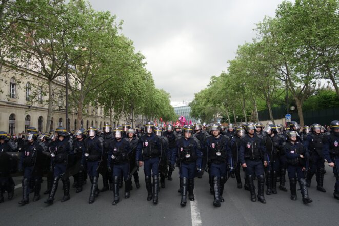 Paris, 12 mai 2016, manifestation contre la loi sur le travail et le 49-3 © Rachida El Azzouzi