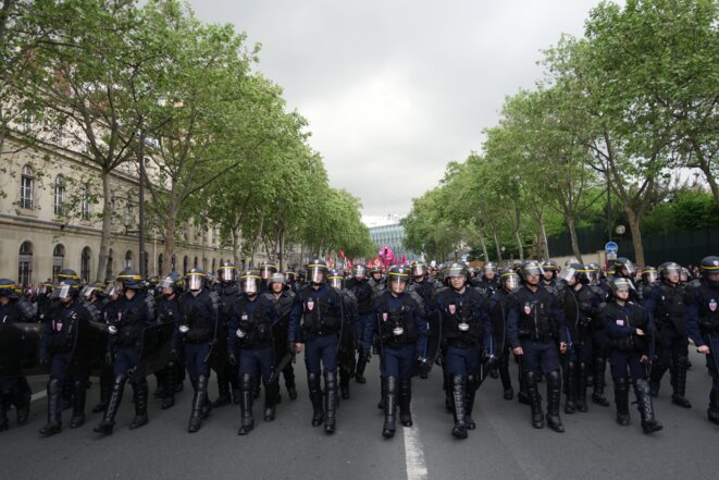 Paris, 12 mai 2016, manifestation contre la loi sur le travail et le 49-3 © Rachida El Azzouzi Paris, 12 mai 2016, manifestation contre la loi sur le travail et le 49-3 © Rachida El Azzouzi