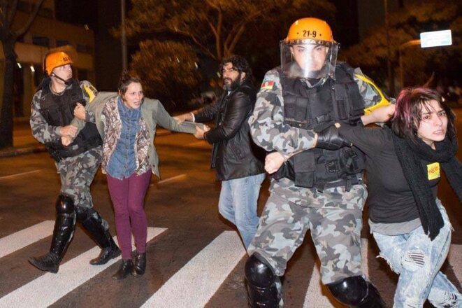 Porto Alegre, 13 mai 2016. Porto Alegre, 13 mai 2016.
