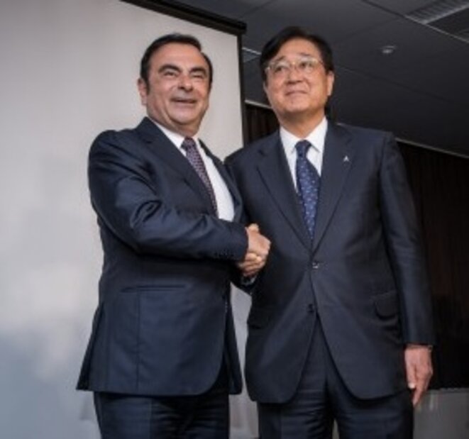 Carlos Ghosn et Osamu Masuko, patron de MMC © Nissan Carlos Ghosn et Osamu Masuko, patron de MMC © Nissan