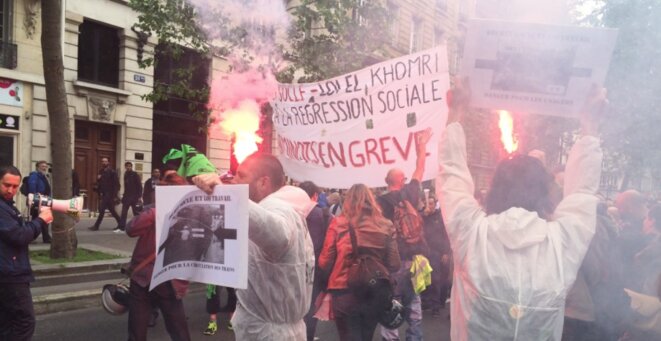 Le cortège cheminot pendant la manifestation parisienne, le 26 mai 2016 à Paris. © CG Le cortège cheminot pendant la manifestation parisienne, le 26 mai 2016 à Paris. © CG