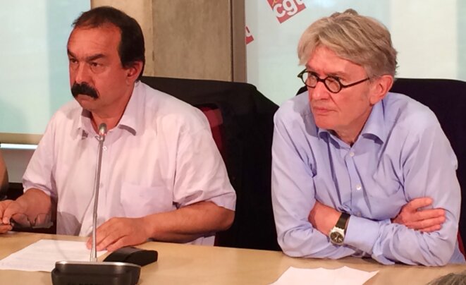 Philippe Martinez et Jean-Claude Mailly au siège de la CGT après leur entretien avec Bernard Cazeneuve, mercredi 22 juin 2016 © Rachida EL Azzouzi