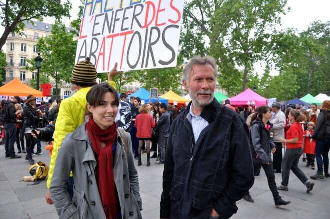 Dominique et Roman, place de la République à Paris, juin 2016. © PP