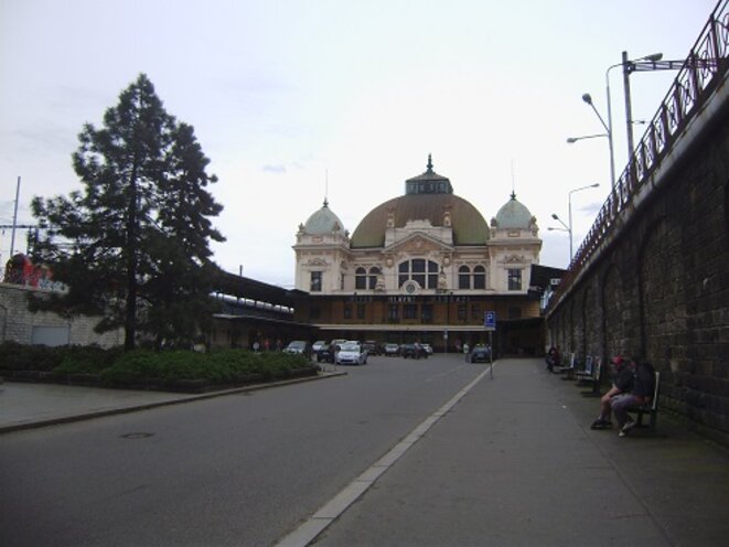Des vacances sans l'avion ni la voiture de location c'est possible : ici la gare centrale de Plzen, en République tchèque © VD Des vacances sans l'avion ni la voiture de location c'est possible : ici la gare centrale de Plzen, en République tchèque © VD