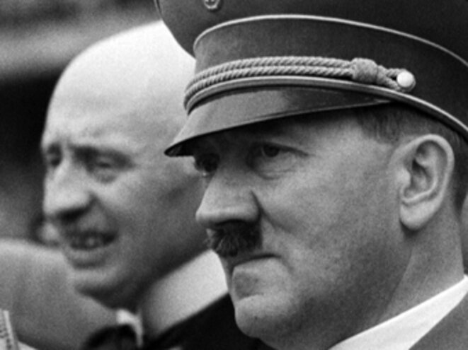 Henri de Baillet-Latour (1876-1942) à la droite d'Adolf Hitler (1889-1945) : août 1936... Henri de Baillet-Latour (1876-1942) à la droite d'Adolf Hitler (1889-1945) : août 1936...