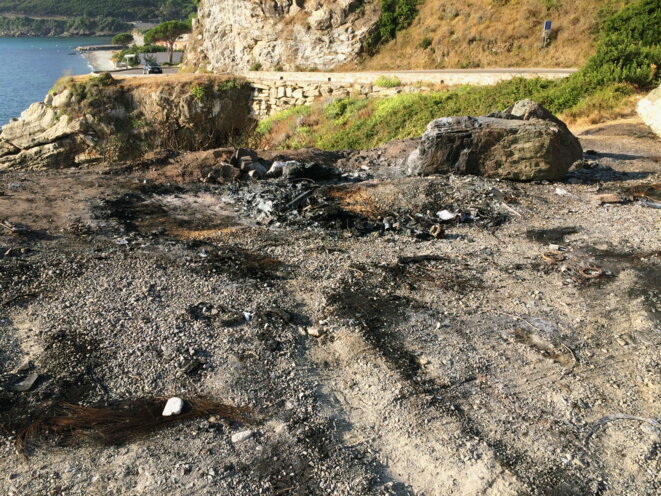 Ce qu’il reste des voitures brûlées à Sisco, le 13 août. © ES