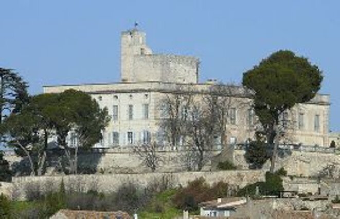 560px-montfrin-chateau-1-50