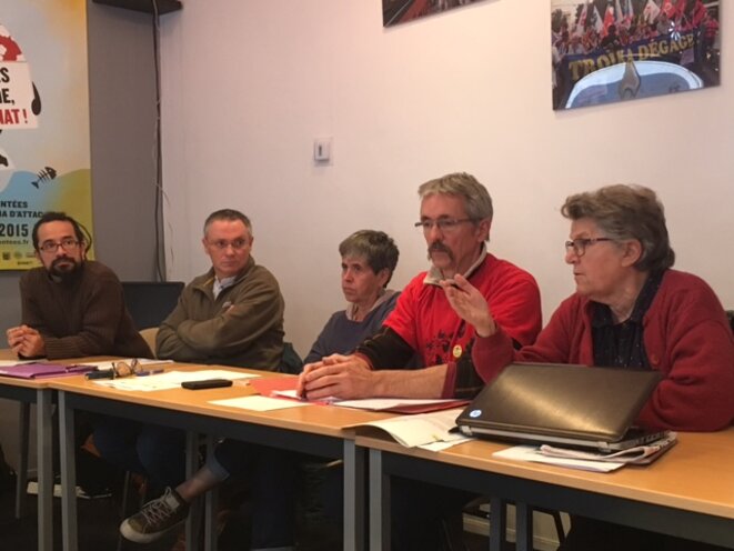 Conférence de presse d'opposants à l'aéroport, Paris, 5 octobre 2016 (JL). Conférence de presse d'opposants à l'aéroport, Paris, 5 octobre 2016 (JL).