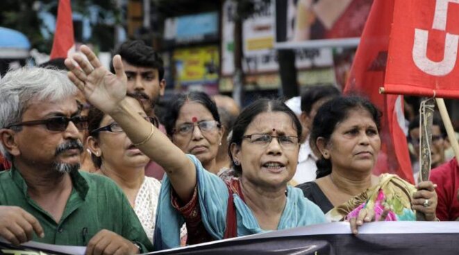 Activistes du Parti Communiste Indien à Kolkata © Bikas Das-AP Activistes du Parti Communiste Indien à Kolkata © Bikas Das-AP
