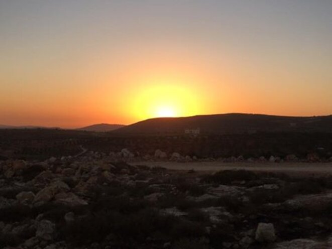 qusra-couche-de-soleil