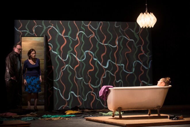 Pierre-Yves Chapalain met du cœur à «Outrages»