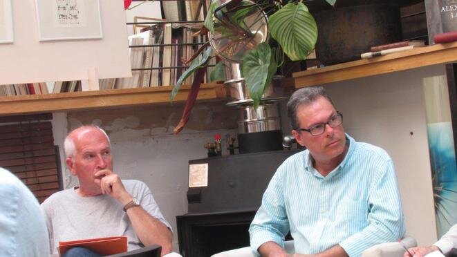 Paol Keineg et Ruy Proença à la galerie librairie Antinoé, Brest, septembre 2014. Paol Keineg et Ruy Proença à la galerie librairie Antinoé, Brest, septembre 2014.