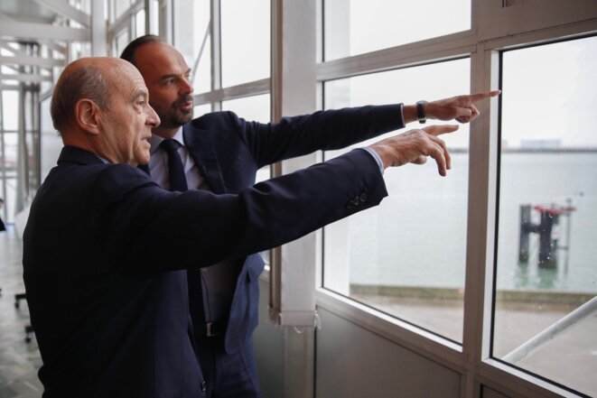 Alain Juppé et Édouard Philippe au Havre, le 12 novembre. © Twitter/@alainjuppe Alain Juppé et Édouard Philippe au Havre, le 12 novembre. © Twitter/@alainjuppe