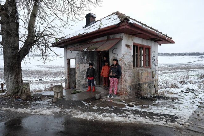 Une maison rom dans la région de Sibiu novembre 2016 © Philippe Simon Une maison rom dans la région de Sibiu novembre 2016 © Philippe Simon