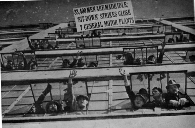 Des travailleurs occupent l’usine Fisher Body n°1 de General Motors à Flint (Michigan) en 1936 © CC Des travailleurs occupent l’usine Fisher Body n°1 de General Motors à Flint (Michigan) en 1936 © CC