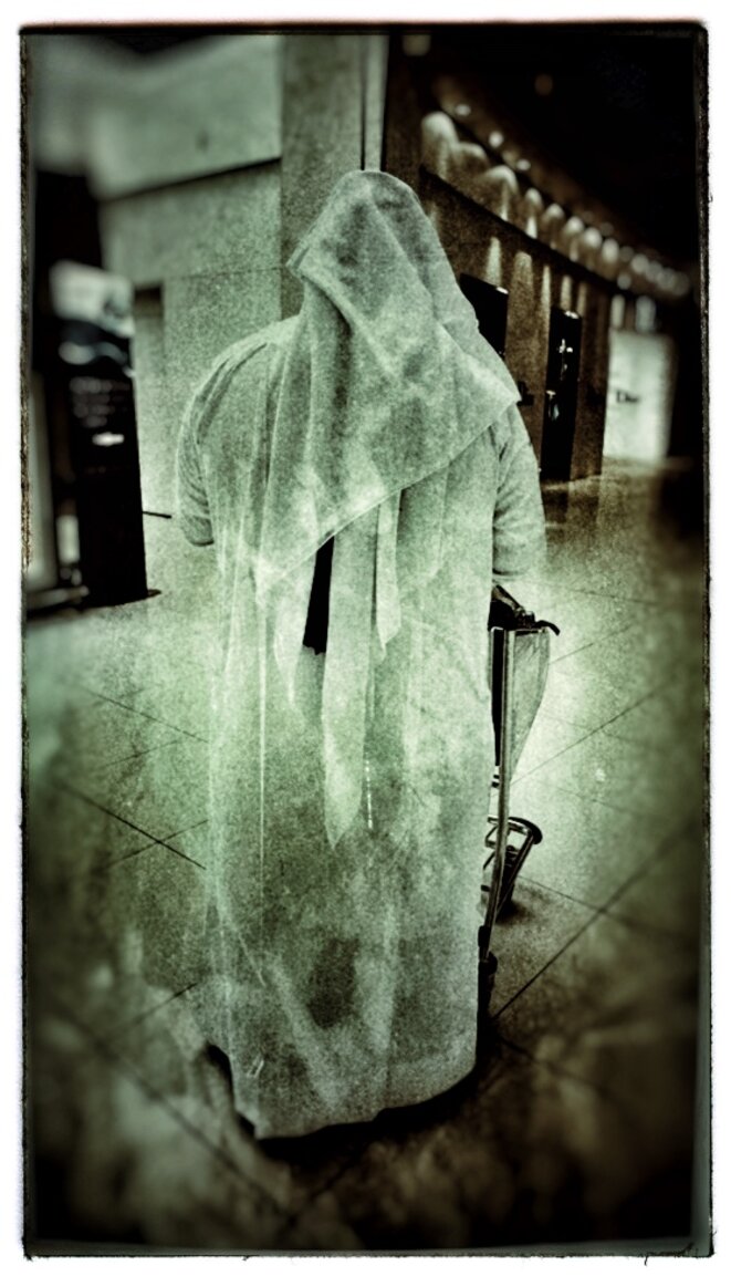 AJ,   UN PÈLERINAGE RATÉ