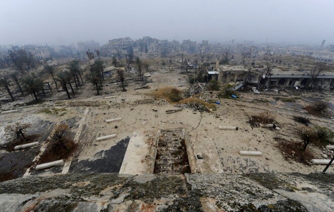 Les ruines de la citadelle historique d'Alep, novembre 2015. © Omar Sanadiki/Reuters Les ruines de la citadelle historique d'Alep, novembre 2015. © Omar Sanadiki/Reuters