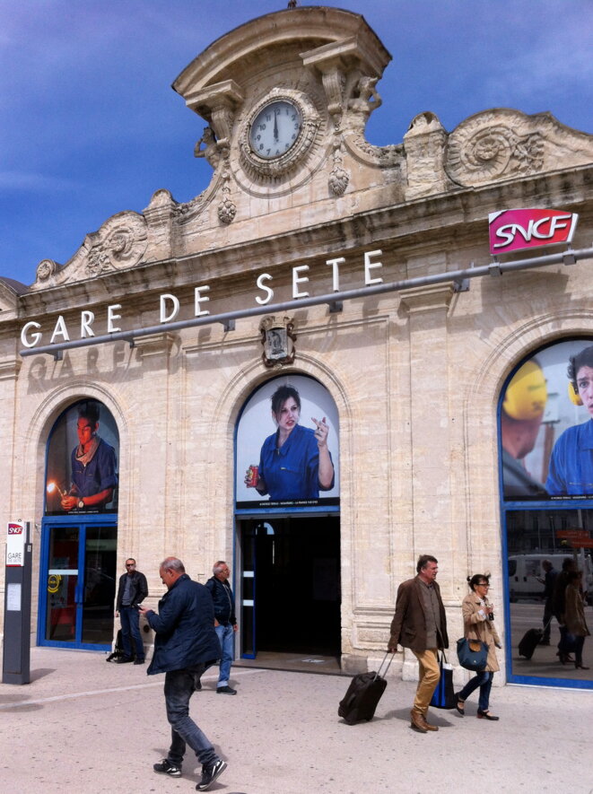 Bienvenue en 2016. L'arrivée du TGV de Paris © Vincent Planel Bienvenue en 2016. L'arrivée du TGV de Paris © Vincent Planel
