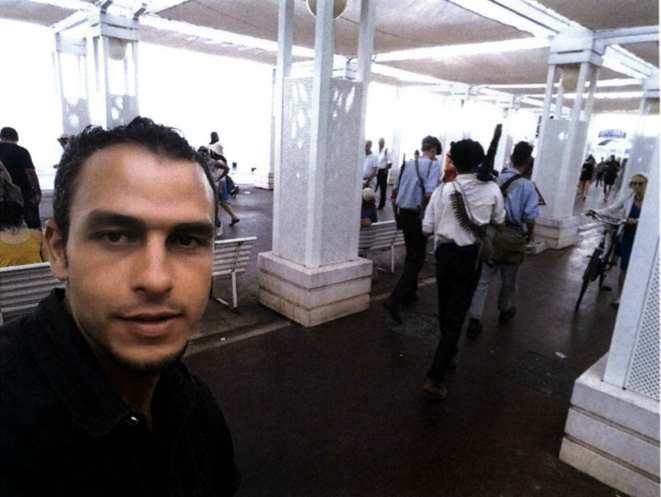 Quelques heures avant l'attentat, Mohamed Lahouaiej Bouhlel réalise un “selfie” sur les lieux de son futur crime. © DR Quelques heures avant l'attentat, Mohamed Lahouaiej Bouhlel réalise un “selfie” sur les lieux de son futur crime. © DR