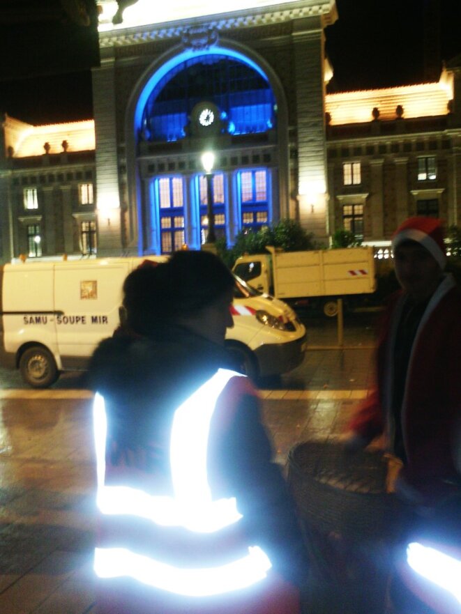 Le remballage, par les lutins du Père... © Didier CODANI Le remballage, par les lutins du Père... © Didier CODANI