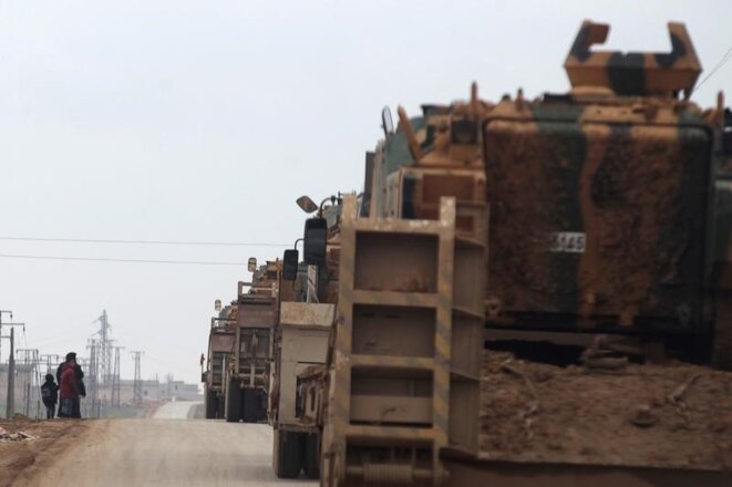 Des véhicules militaires turcs se dirigent vers la ville d'Al-Bab (Syrie), mercredi 4 janvier 2016. © Reuters. Des véhicules militaires turcs se dirigent vers la ville d'Al-Bab (Syrie), mercredi 4 janvier 2016. © Reuters.