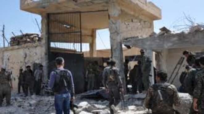 la prison de Qamishlo après de violents combats entre les YPG et le régime