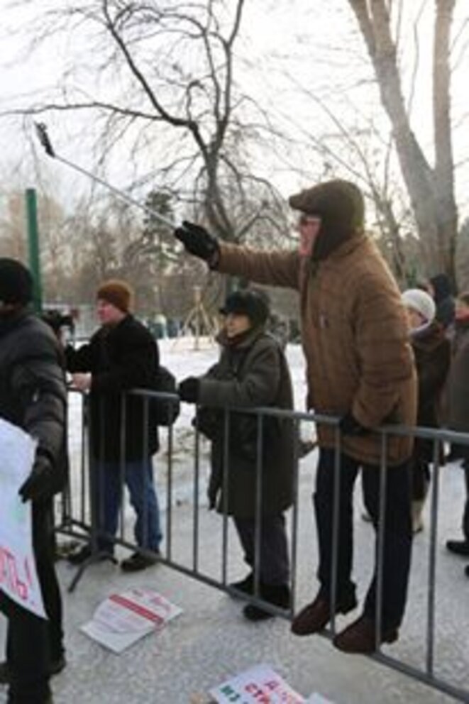 En direct sur Facebook © bl