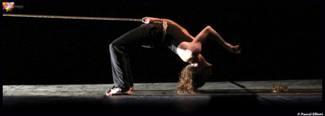 Être ou paraître, danse du corps et des mots, frénétique, hypnotique