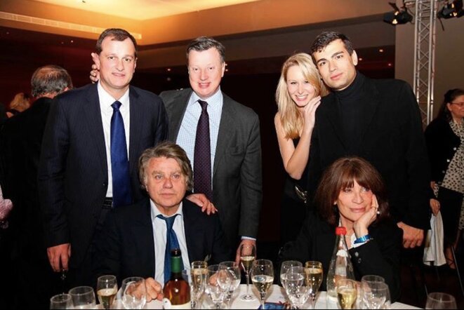 Gaël Nofri (à droite), avec Louis Aliot, l'eurodéputé Édouard Ferrand et les députés Gilbert Collard et Marion Maréchal-Le Pen © dr Gaël Nofri (à droite), avec Louis Aliot, l'eurodéputé Édouard Ferrand et les députés Gilbert Collard et Marion Maréchal-Le Pen © dr
