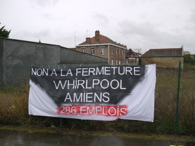 À quelques mètres de l’usine Whirlpool, à Amiens, en mars 2017. © Dan Israel À quelques mètres de l’usine Whirlpool, à Amiens, en mars 2017. © Dan Israel