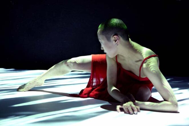 «Loss-layers», un poème dansé par Yum Keiko Takayama