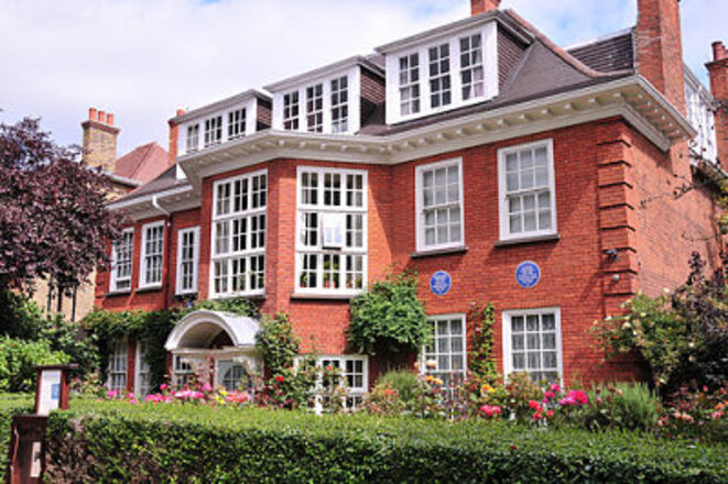 La spacieuse maison de Freud à Londres, actuellement Freud Museum