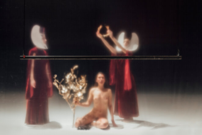 Scène du spectacle "De la démocratie en Amérique" © Guido Mencari Scène du spectacle "De la démocratie en Amérique" © Guido Mencari