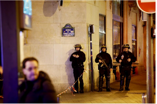 Un attentat providentiel… pour la droite