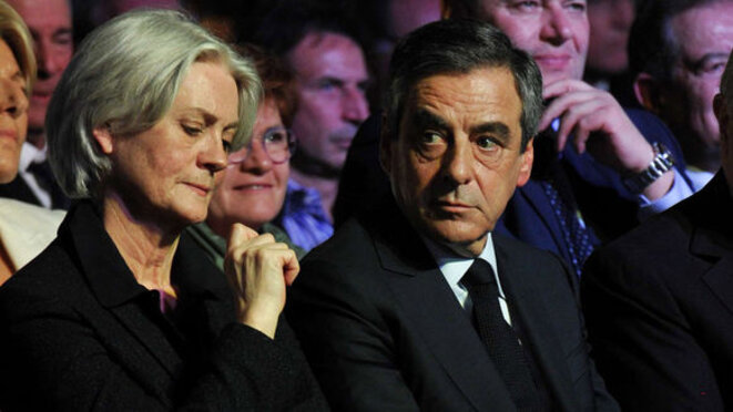 francois-fillon-et-sa-femme-penelope-s-ignorent-royalement-au-moment-des-salutations