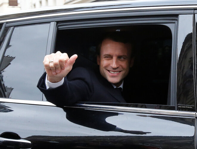 Emmanuel Macron quittant son domicile, dimanche 7 mai 2017 au matin. © Reuters Emmanuel Macron quittant son domicile, dimanche 7 mai 2017 au matin. © Reuters