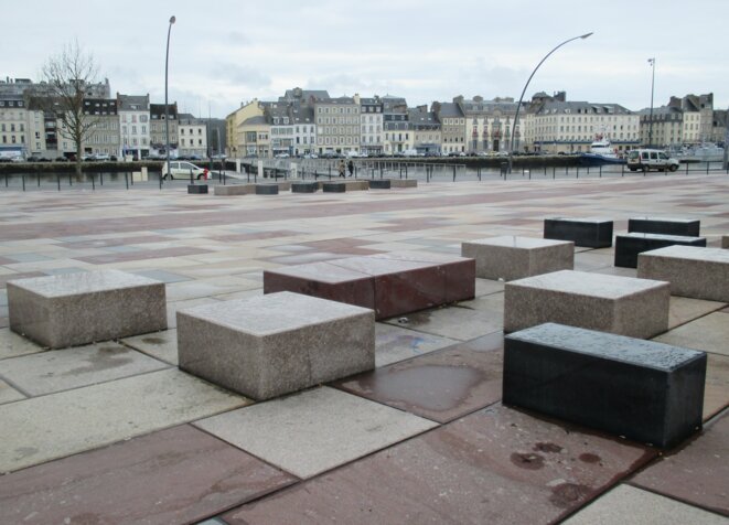 Surgissement de l'objet. ER Surgissement de l'objet. ER