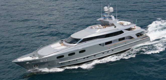 Le yacht “Annamia” de Philippe Ginestet, patron et propriétaire des magasins GiFi. © D.R. Le yacht “Annamia” de Philippe Ginestet, patron et propriétaire des magasins GiFi. © D.R.