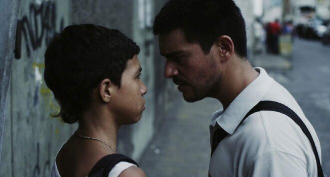 "Familia" de Gustavo Rondón Córdova © Mag Distribution "Familia" de Gustavo Rondón Córdova © Mag Distribution