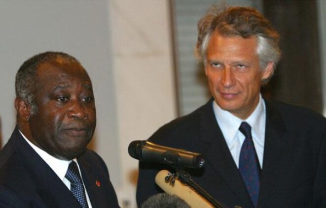 Laurent Gbagbo reçoit le ministre français des affaires étrangères Dominique de Villepin à Abidjan, le 1er février 2004. Paris avait déjà lâché le président ivoirien. © Reuters Laurent Gbagbo reçoit le ministre français des affaires étrangères Dominique de Villepin à Abidjan, le 1er février 2004. Paris avait déjà lâché le président ivoirien. © Reuters