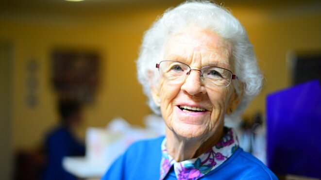 granny-2347552-640